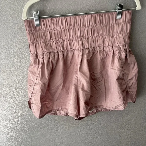 Free People FP Movement Way Home Shorts in Moonlight Mauve L - Picture 4 of 8